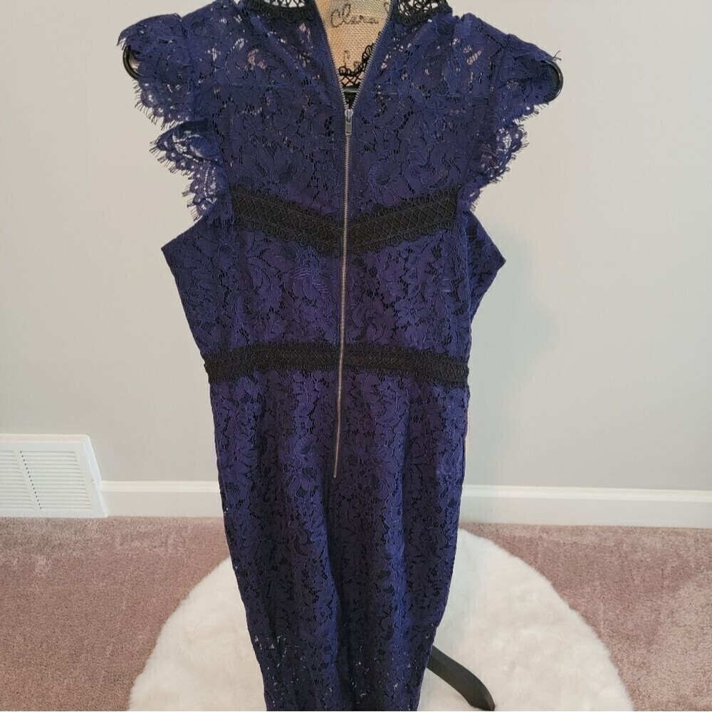 EUC Bardot navy and black lace dress - Picture 2 of 4